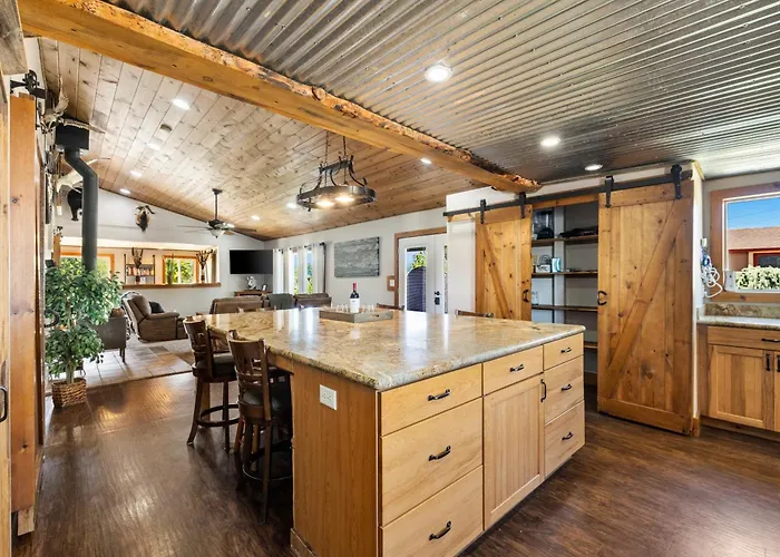 Villa Zebra Ranch 16-guest Compound Mtn Vuspapkl Bal *