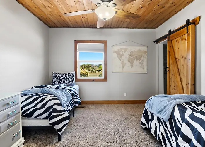 Villa Zebra Ranch 16-guest Compound Mtn Vuspapkl Bal *