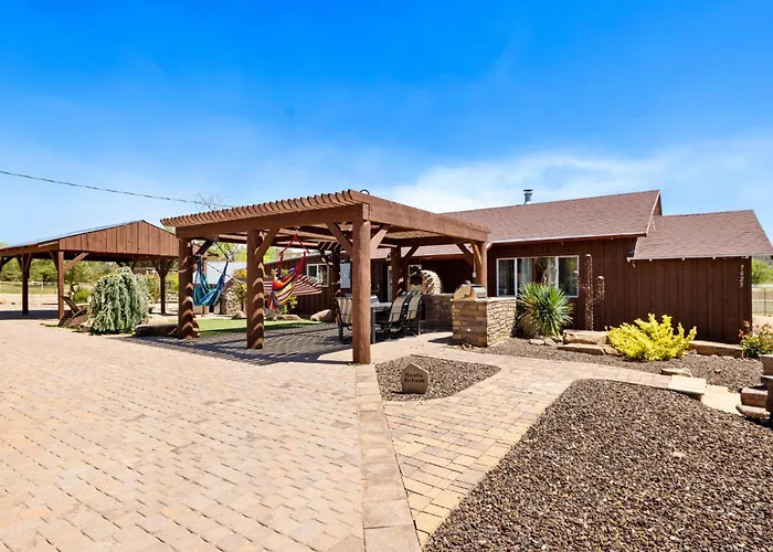 Zebra Ranch 16-guest Compound Mtn Vuspapkl Bal Villa Prescott